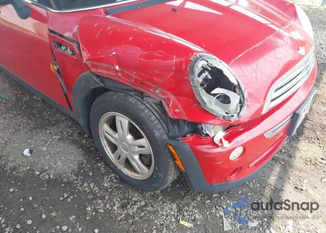 2006 Mini Cooper from USA, damaged, VIN WMWRC33516TK18265